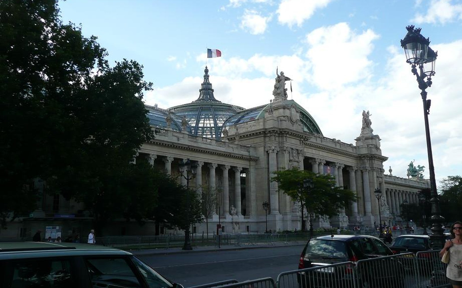 The Grand Palais colonnade from the Avenue Winston-Churchill.